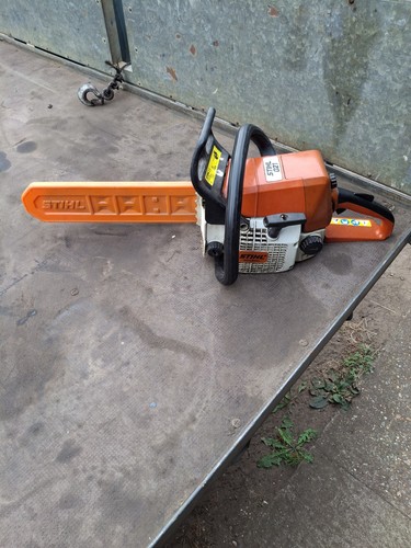 Stihl 021 chainsaw working - 021,