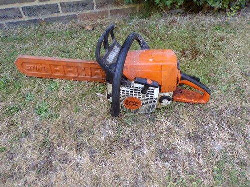 Stihl 230 petrol chainsaw 2 - 230,