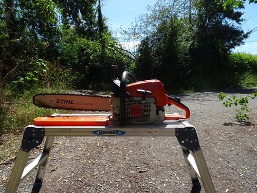 Stihl 390 chain saw - 390,