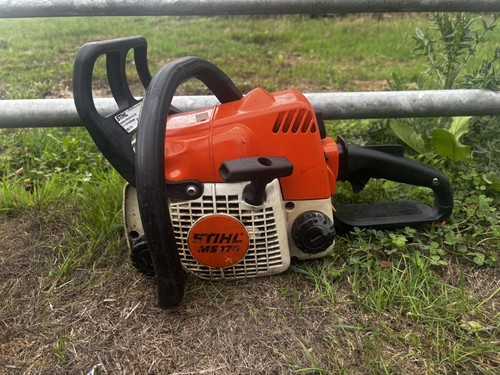 Sthil ms170 chainsaw running - sthil,